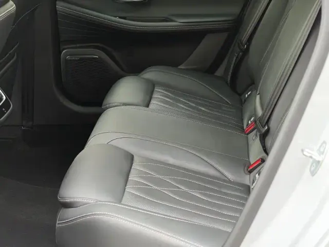 Chery Arrizo 8 — Фото автомобиля 11