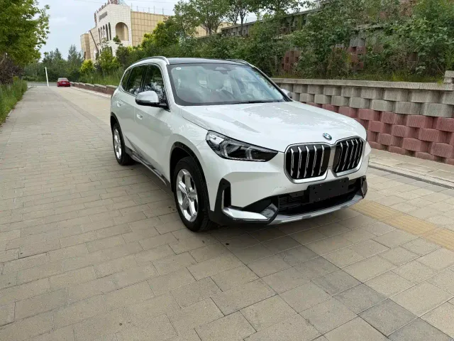 BMW X1 — Фото автомобиля 3
