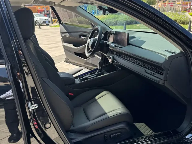 Honda Accord — Фото автомобиля 13