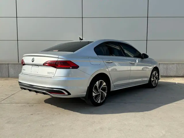 Volkswagen Bora — Фото автомобиля 3