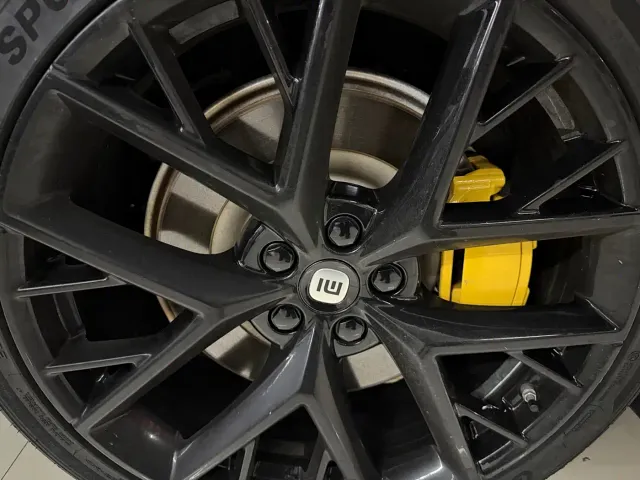 Xiaomi SU7 — Фото автомобиля 12