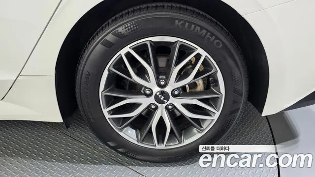 Kia K5 K5 3 поколение 2.0 LPI(Для проката) — Фото автомобиля 20