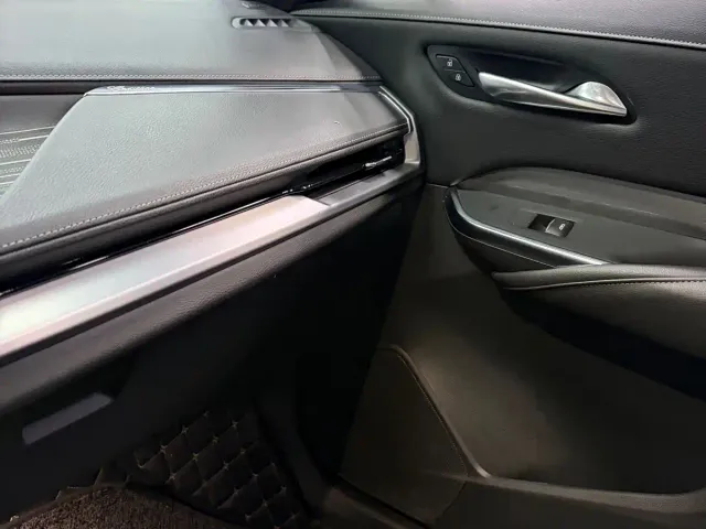 Cadillac XT4 — Фото автомобиля 15