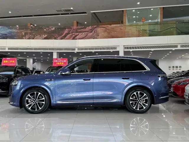 Aito M7 — Фото автомобиля 5