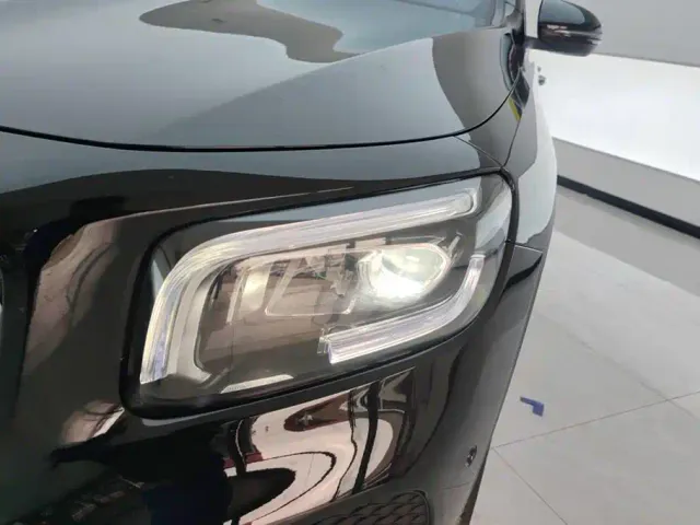 Mercedes-Benz GLB-Class — Фото автомобиля 5