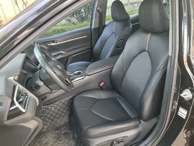 Toyota Camry — Фото автомобиля 14