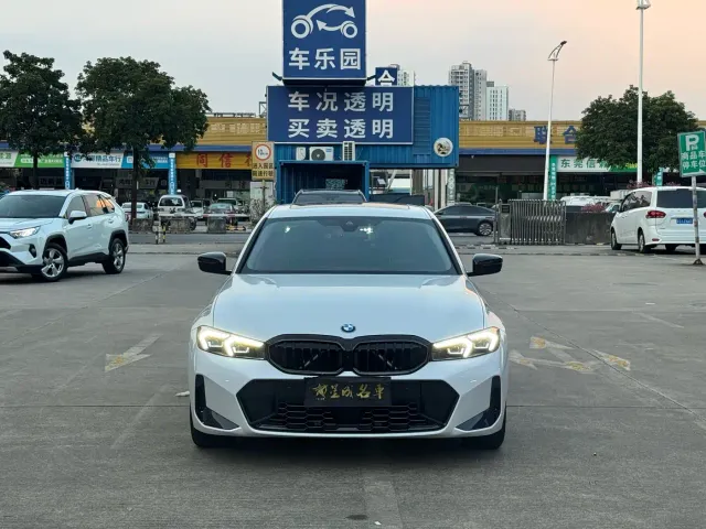 BMW 3 Series — Фото автомобиля 2