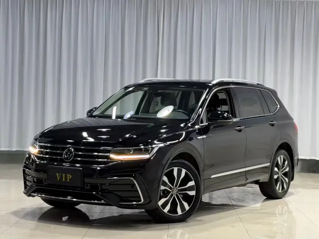 Фотография автомобиля — Volkswagen Tiguan L