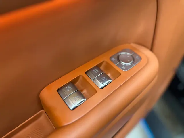 Li Auto L7 — Фото автомобиля 6