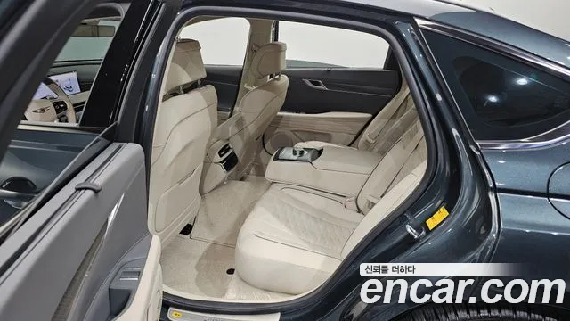 Genesis G80 Бензин 2.5 турбо 2WD — Фото автомобиля 12