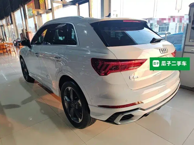 Audi Q3 — Фото автомобиля 4