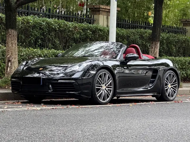 Фотография автомобиля — Porsche 718