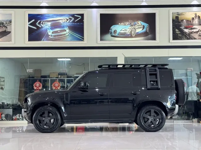 Land Rover Defender — Фото автомобиля 13