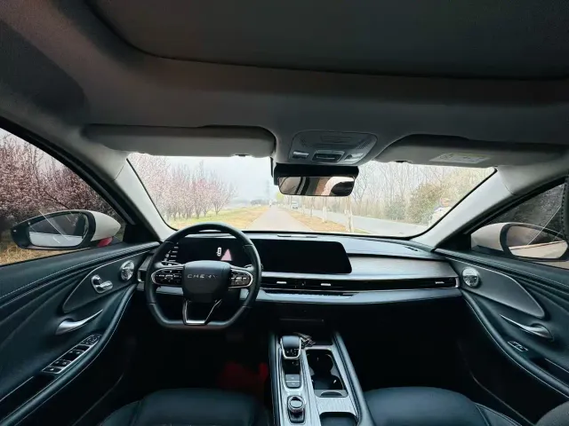 Chery Arrizo 8 — Фото автомобиля 5