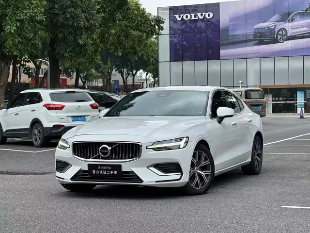 Фотография автомобиля — Volvo S60
