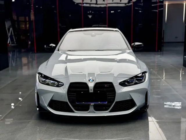 BMW M4 — Фото автомобиля 3
