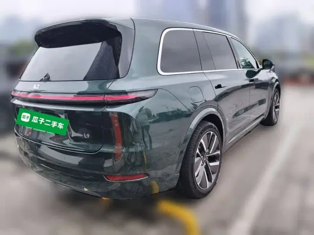 Li Auto L9 — Фото автомобиля 4