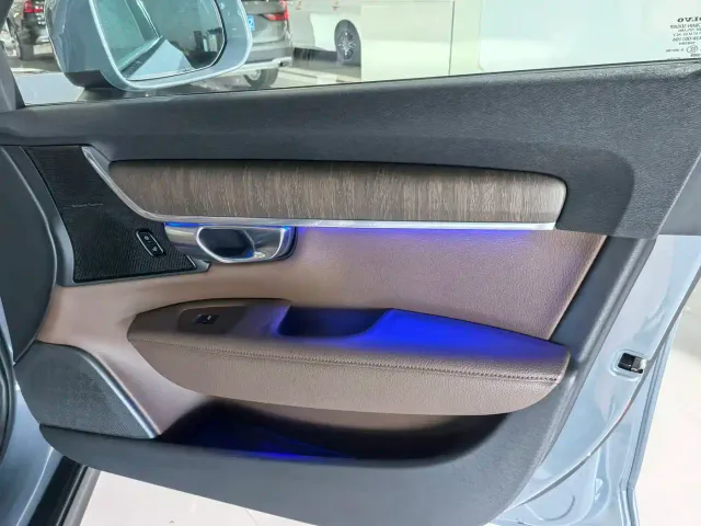 Volvo V90 — Фото автомобиля 21
