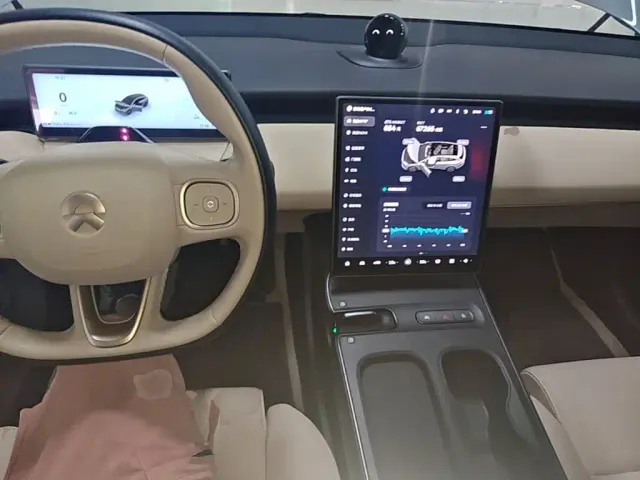 Nio ET5 Touring — Фото автомобиля 9