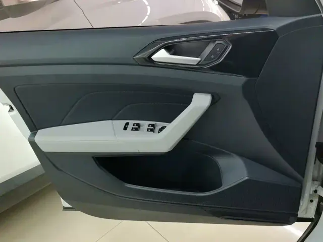 Volkswagen Tharu — Фото автомобиля 7