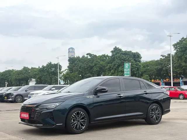 Фотография автомобиля — Dongfeng Yixuan MAX