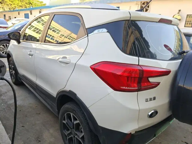 BYD Yuan Pro — Фото автомобиля 4