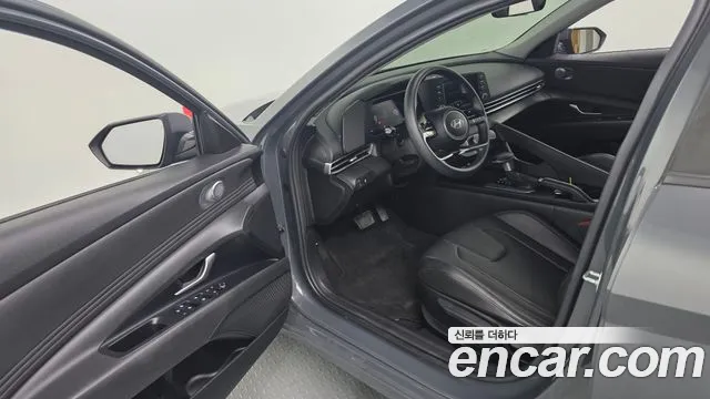 Hyundai Avante CN7 — Фото автомобиля 15