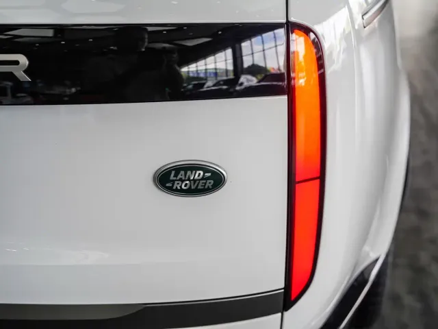 Land Rover Range Rover — Фото автомобиля 15