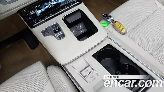 Hyundai Grandeur New — Фото автомобиля 12