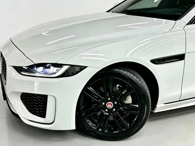 Jaguar XEL — Фото автомобиля 2