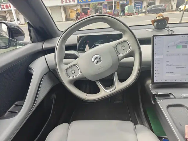 Nio ET5 Touring — Фото автомобиля 5