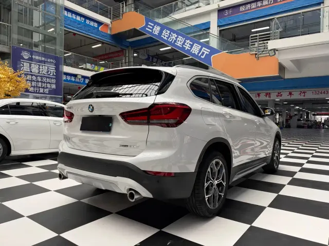 BMW X1 — Фото автомобиля 15