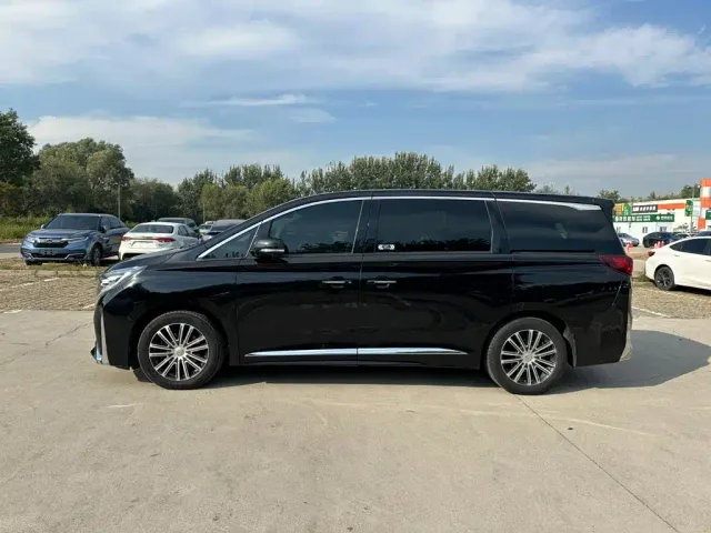 GAC Trumpchi M8 — Фото автомобиля 7