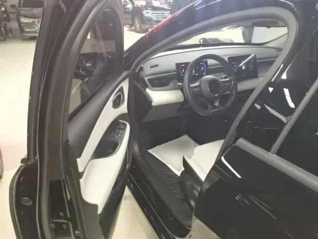BYD Seal 05 DM-i — Фото автомобиля 15