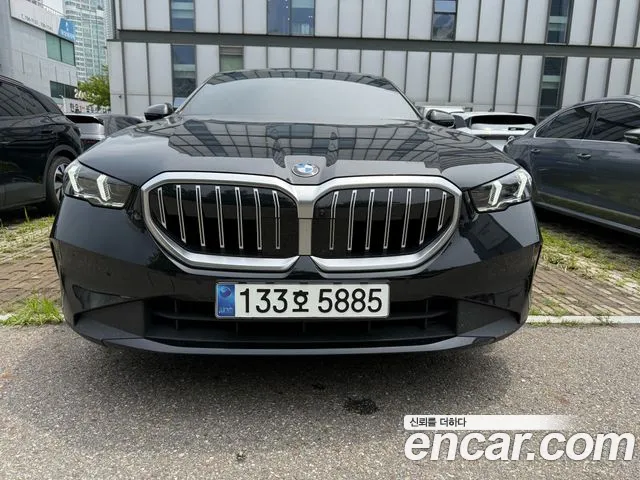 BMW 5-Series — Фото автомобиля 5