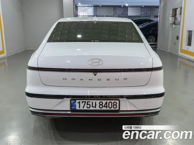 Hyundai Grandeur Grandeur (GN7) 2.5 Бензин 2WD — Фото автомобиля 5