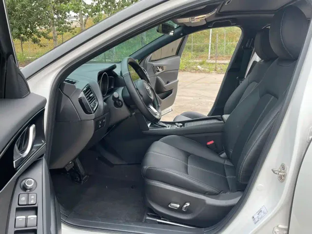 Mazda CX-4 — Фото автомобиля 7