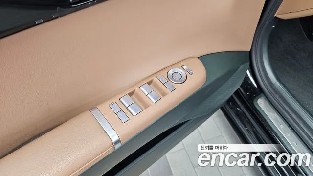 Hyundai Grandeur GN7 — Фото автомобиля 29
