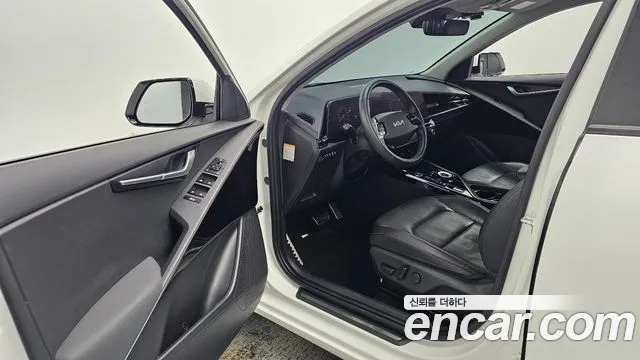 Kia Niro The All New — Фото автомобиля 15