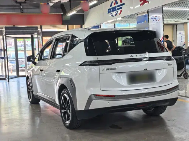 GAC Aion Y — Фото автомобиля 9