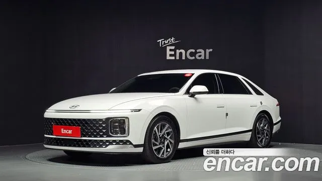 Фотография автомобиля — Hyundai Grandeur GN7
