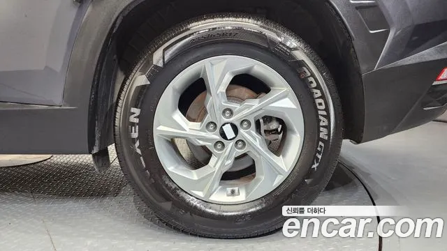 Hyundai Tucson Tucson (NX4) Дизель 2.0 2WD — Фото автомобиля 21