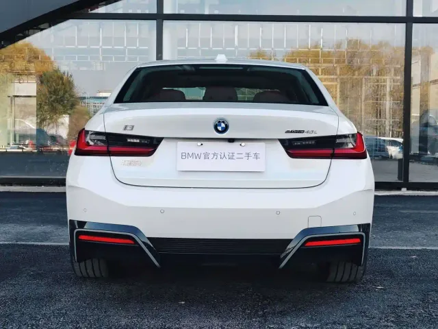 BMW i3 — Фото автомобиля 6