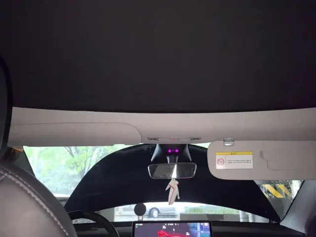 Tesla Model Y — Фото автомобиля 14