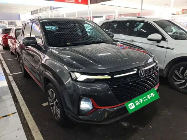 Changan CS35 Plus — Фото автомобиля 3