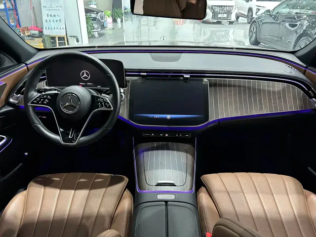 Mercedes-Benz E-Class — Фото автомобиля 8