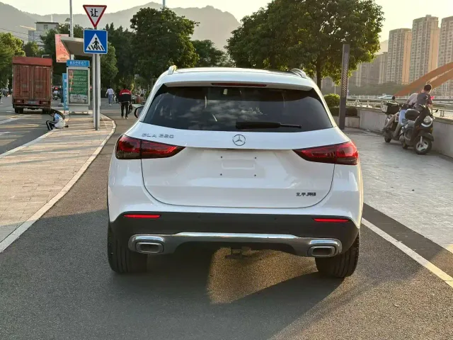 Mercedes-Benz GLA-Class — Фото автомобиля 4