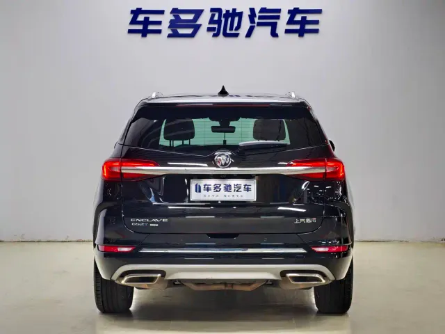 Buick Enclave — Фото автомобиля 6