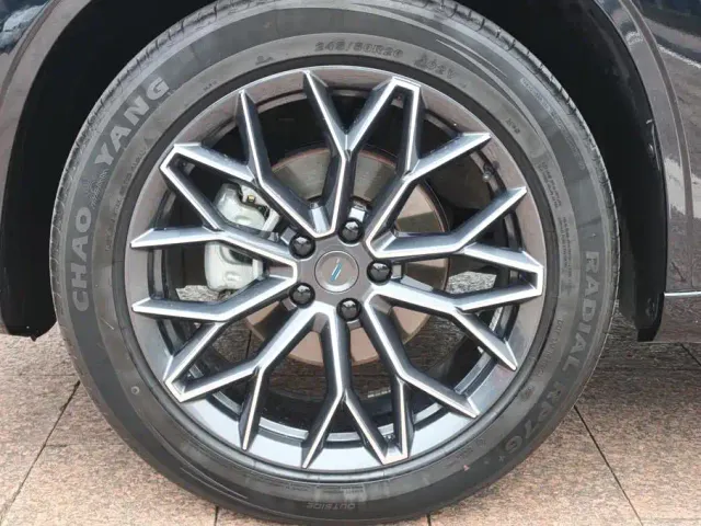 Changan Z6 — Фото автомобиля 26