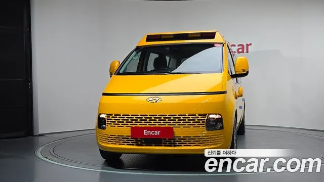 Hyundai Staria Staria — Фото автомобиля 3
